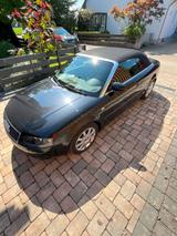Audi A4 3.0 multitronic Cabriolet - - Audi A4 aus 2003: Cabrio, 3.0