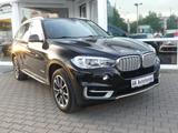 BMW X5 xDrive 35 i HUD Soft Close 360° 4-Zonen Klima - BMW X5 mit Benzin-Antrieb: Geländewagen