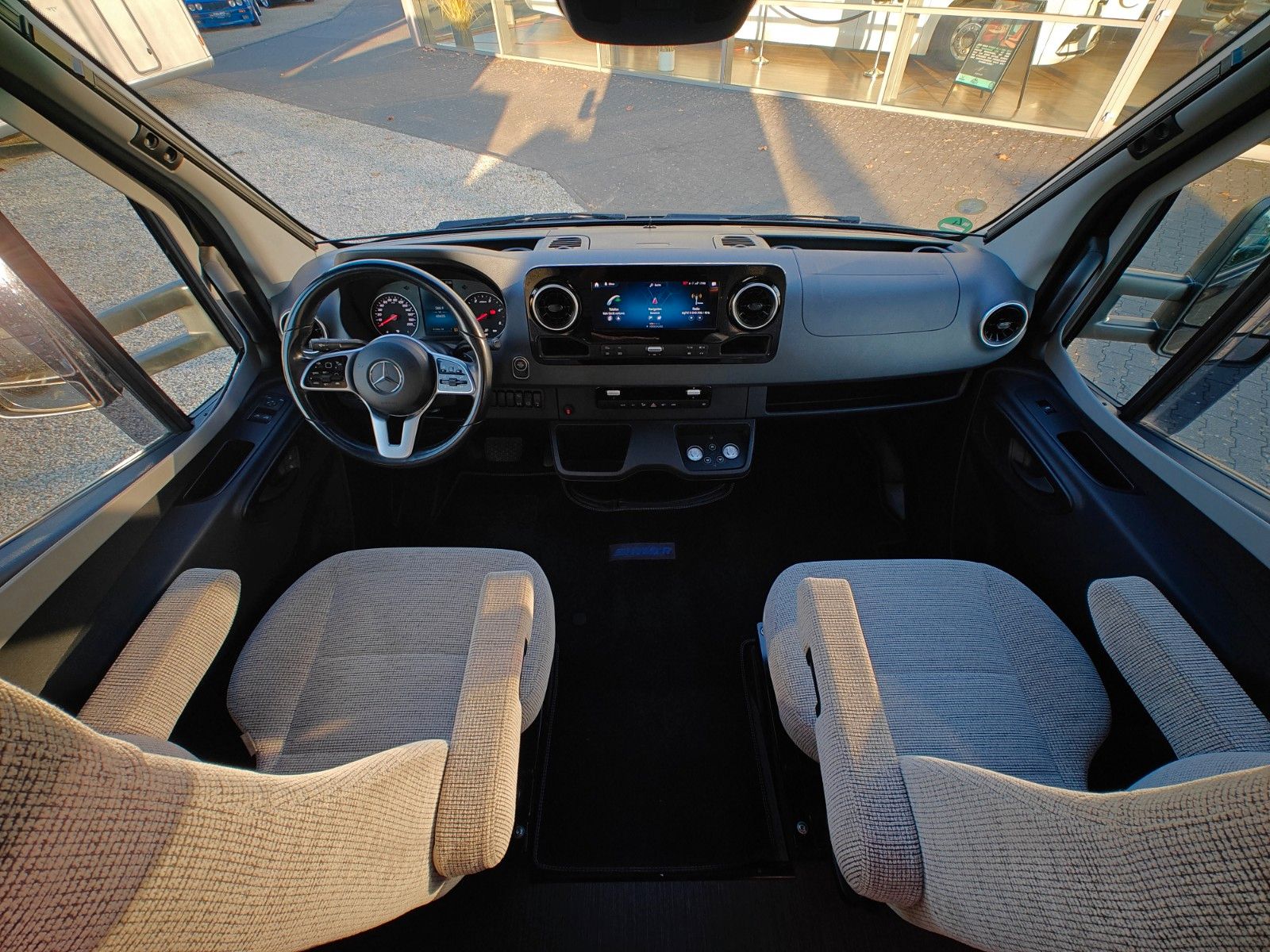 Fahrzeugabbildung HYMER / ERIBA / HYMERCAR ML-T 580 4x4 ALLRAD 3.0L V6 - AUS ERSTBESITZ