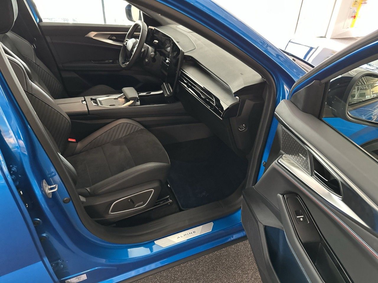 Renault Rafale - Bild 15