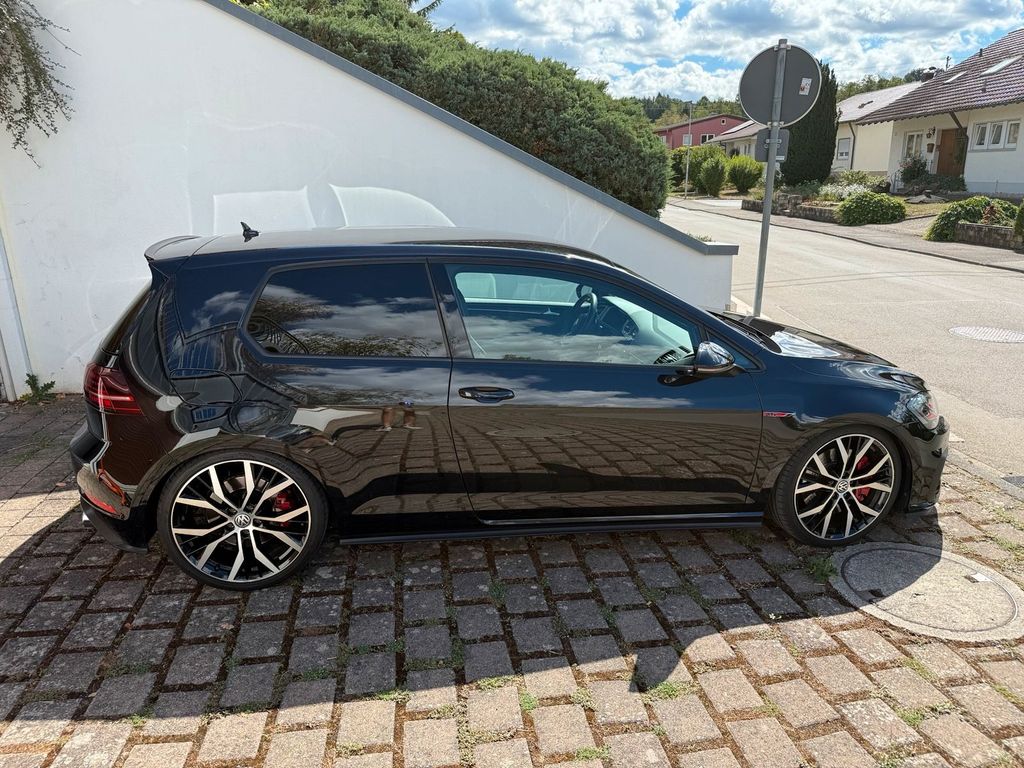 Image of Volkswagen Golf