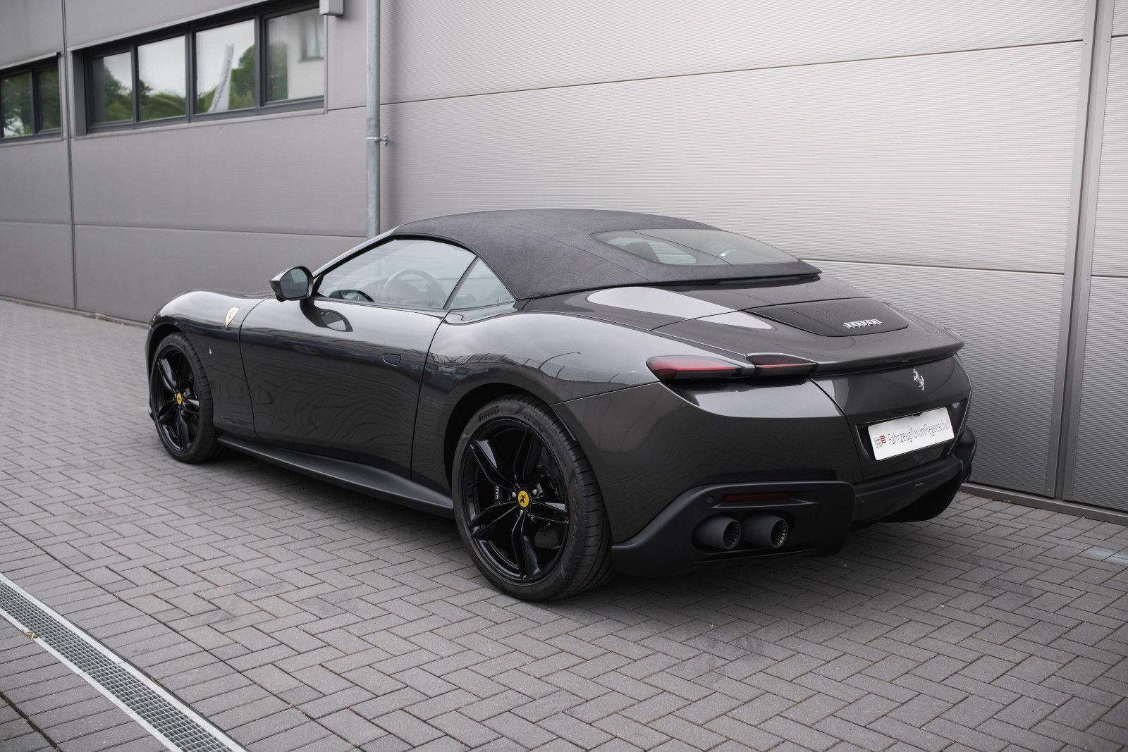 Fahrzeugabbildung Ferrari Roma Spider