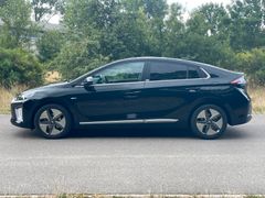 Fahrzeugabbildung Hyundai IONIQ 1.6 GDI Premium Hybrid *Totwinkel*ACC*LED*