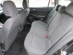 VW Golf VIII Variant 1.5eTSI Life DSG LED Navi Ahk VW Golf VIII Variant 1.5eTSI Life DSG LED Navi Ahk