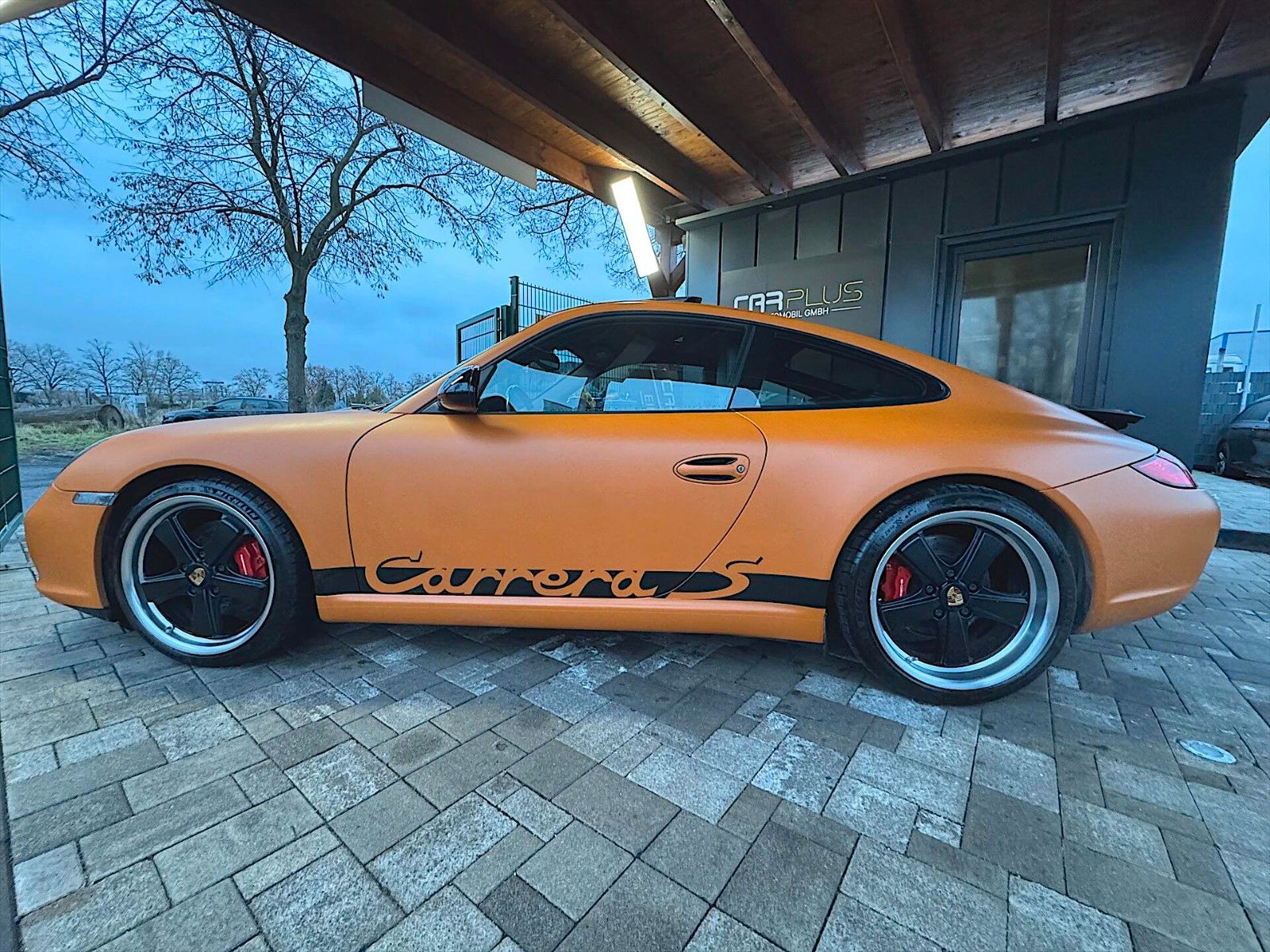 Fahrzeugabbildung Porsche 997.2 911 Carrera S Coupe Sport Chrono Paket +