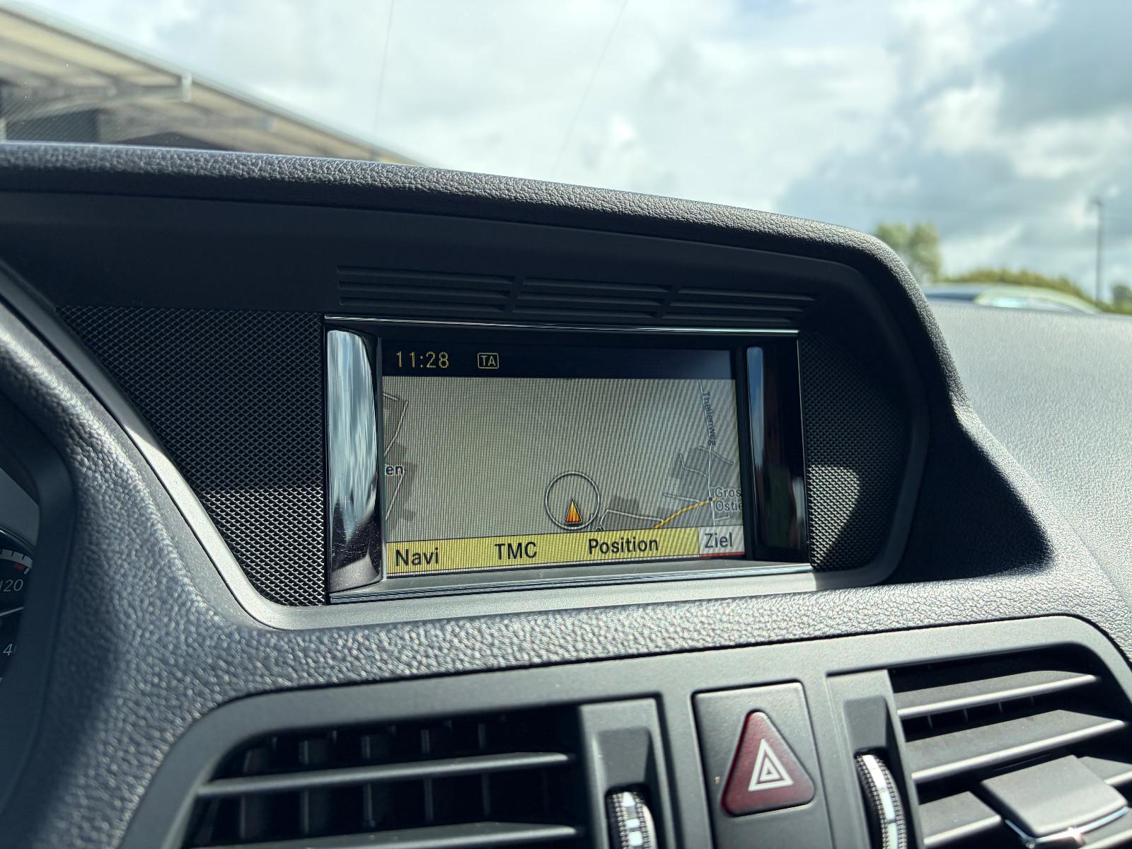 Mercedes-Benz E 200 CGI Cabrio Avantgarde Navi Leder Airscarf