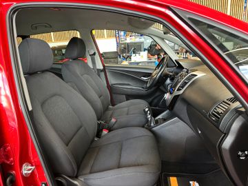 Hyundai ix20*TÜVSERVICE:NEU*SitzLenkradHZ*NAV*TEMPO*PD
