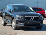 Volvo XC40 T2 2WD MomentumCore*DAB*RFK*TMP*NAVI - Volvo XC40 in Wuppertal