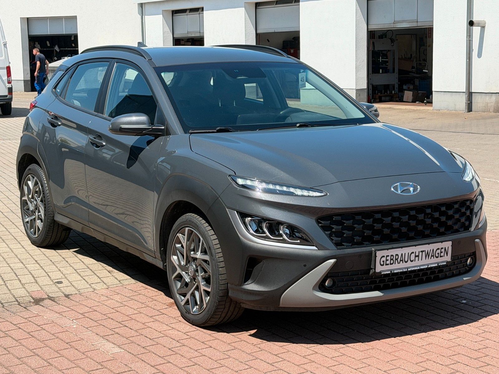 Fahrzeugabbildung Hyundai Hyundai KONA 1.6 GDi Hybrid Trend *Navi*LED*RFK*
