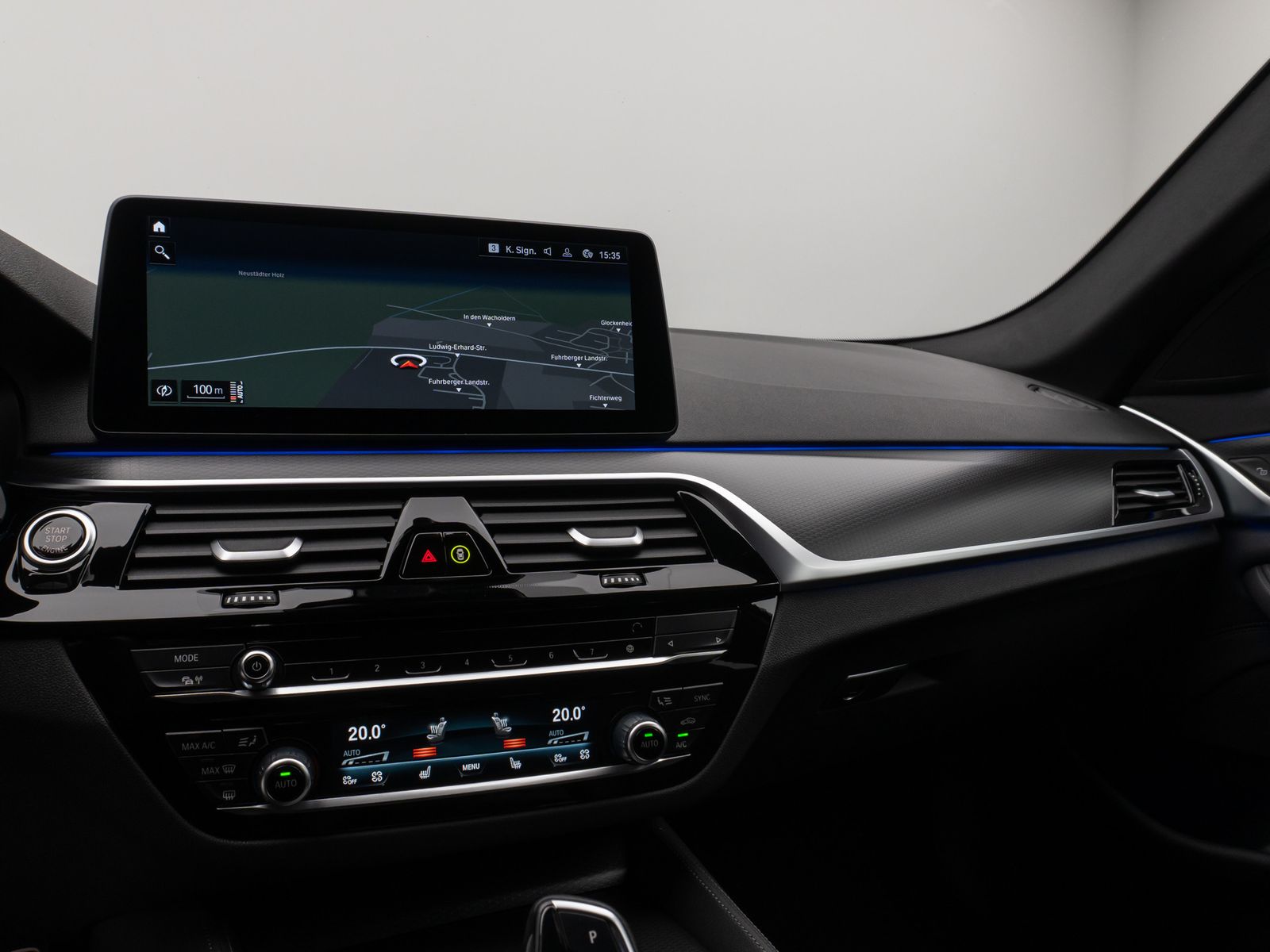 Fahrzeugabbildung BMW 530d xD M Sport Laser Kamera HUD DAB HiFi Komfor