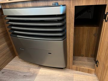 Fahrzeugabbildung HYMER / ERIBA / HYMERCAR Eriba Touring 530 - Legend -Modell 2023