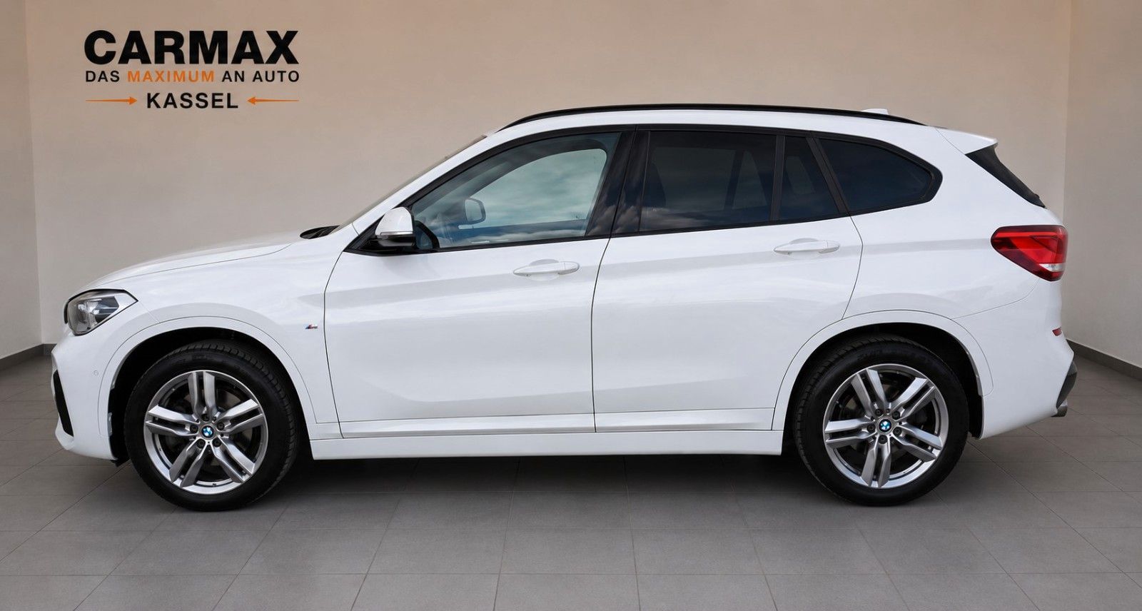 Fahrzeugabbildung BMW X1 sDrive 20 i M Sport,LED,Kamera,AHK, 8 fach be