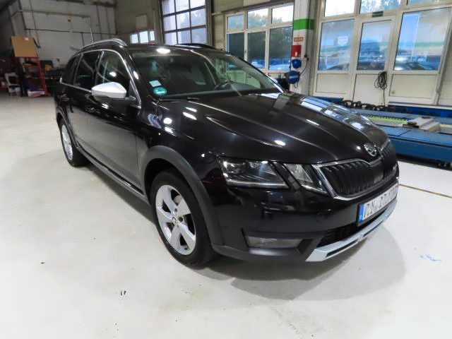 Skoda Octavia Combi Scout 4x4|ACC|SHZ|Amundsen|19%