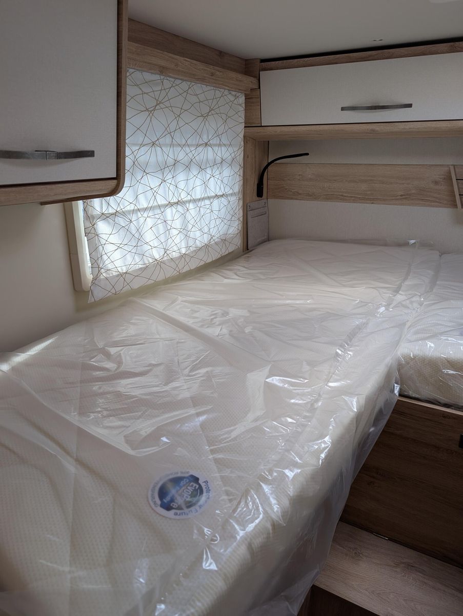 Fahrzeugabbildung Eura Mobil Integra Line IL 720 EB SAT, SOLAR, LUFTFEDERUNG