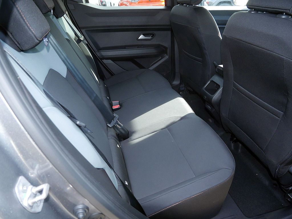 Fahrzeugabbildung Dacia Duster Extreme TCe 130 2WD NEUES MODELL