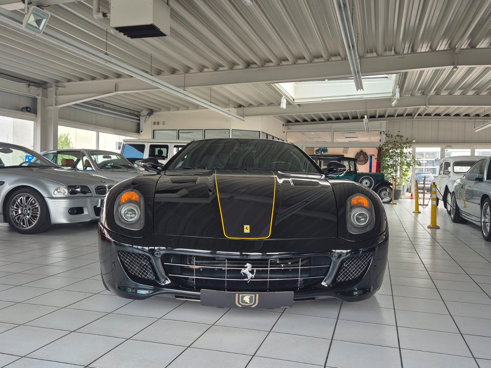 Fahrzeugabbildung Ferrari 599 GTB/Carbon Pack 2/GTO Räder/Ferrari SH/1A