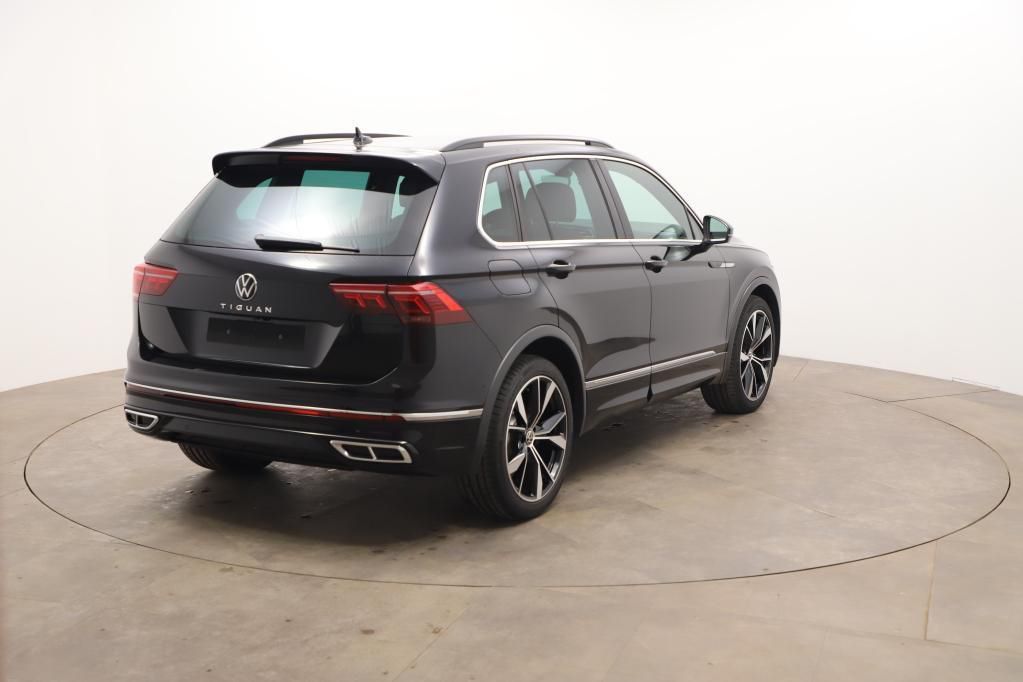 Volkswagen Tiguan R-Line 1.5 TSI 110kW 7-Gang DSG 4 Türen