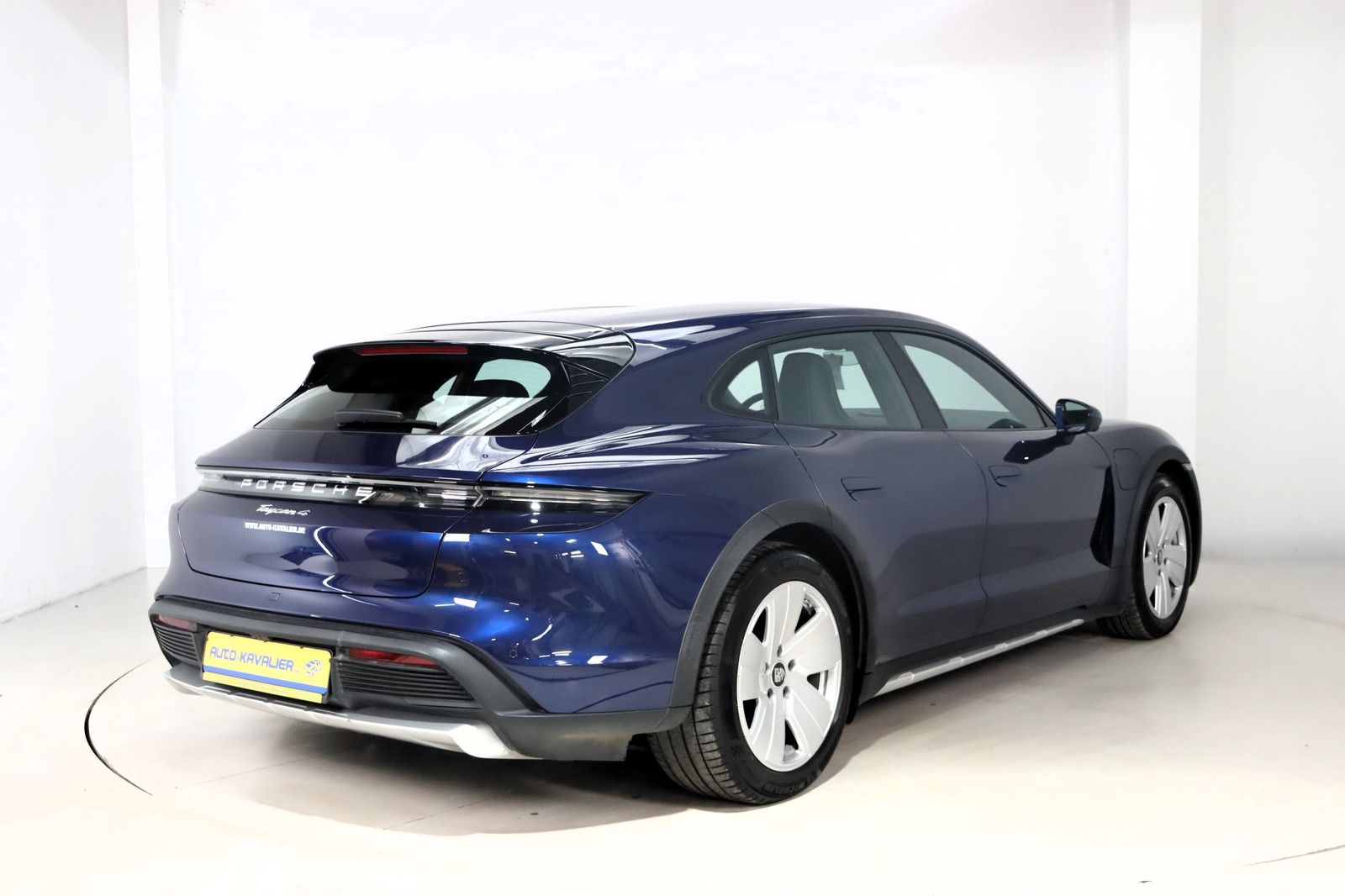 Fahrzeugabbildung Porsche Taycan 4 Cross Turismo * Luftfederung * LED