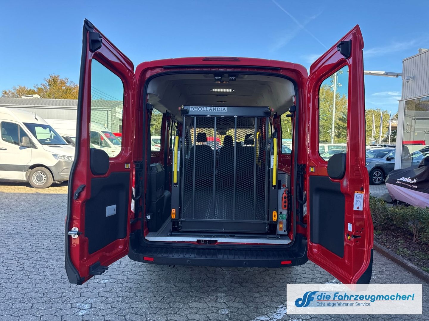 Fahrzeugabbildung Ford Transit Kombi 350 L3 Trend Temp *2641