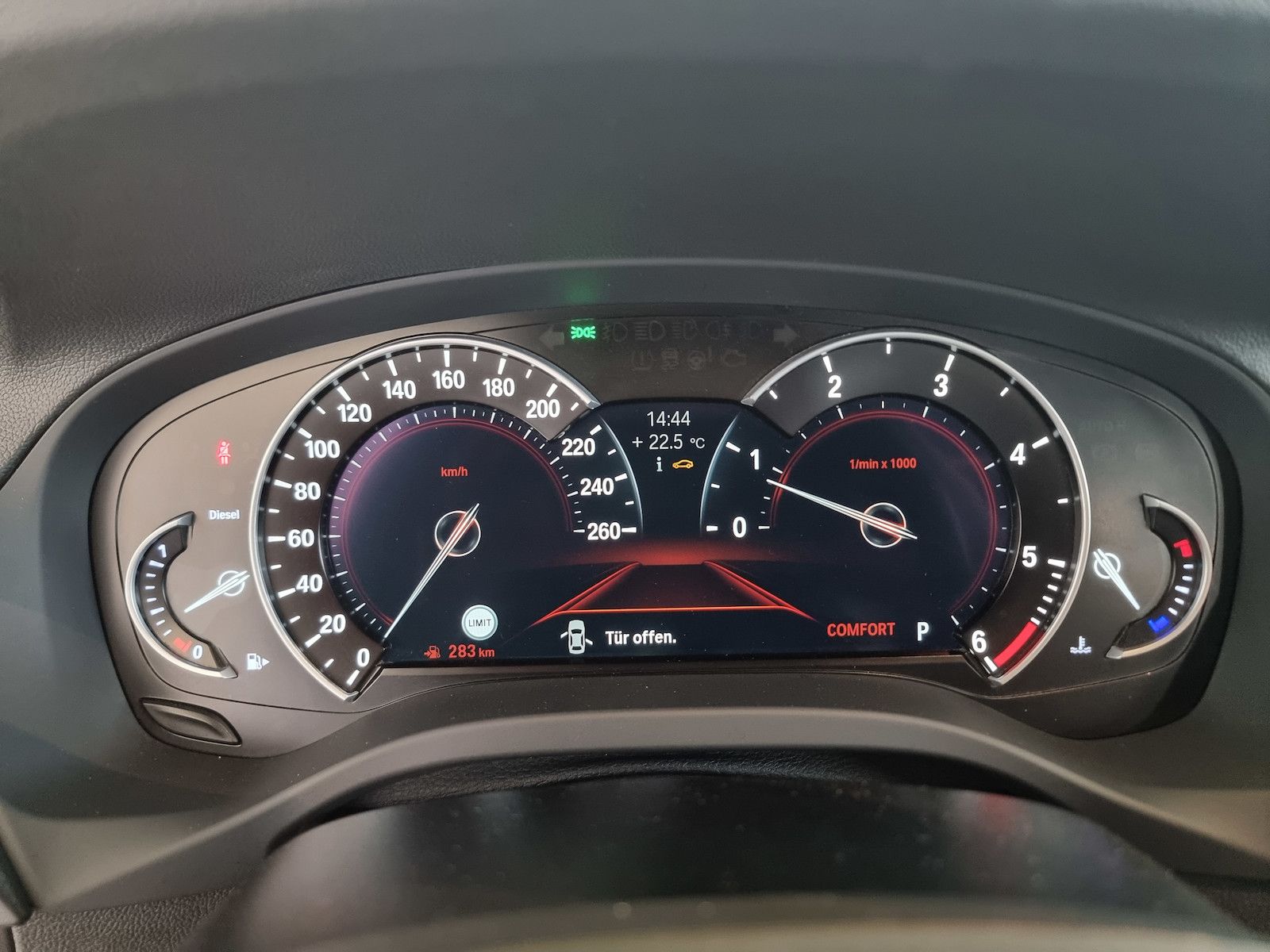 BMW X3 2.0 dA sDrive18 xLine LED AHK HeadUp Hifi foto 14