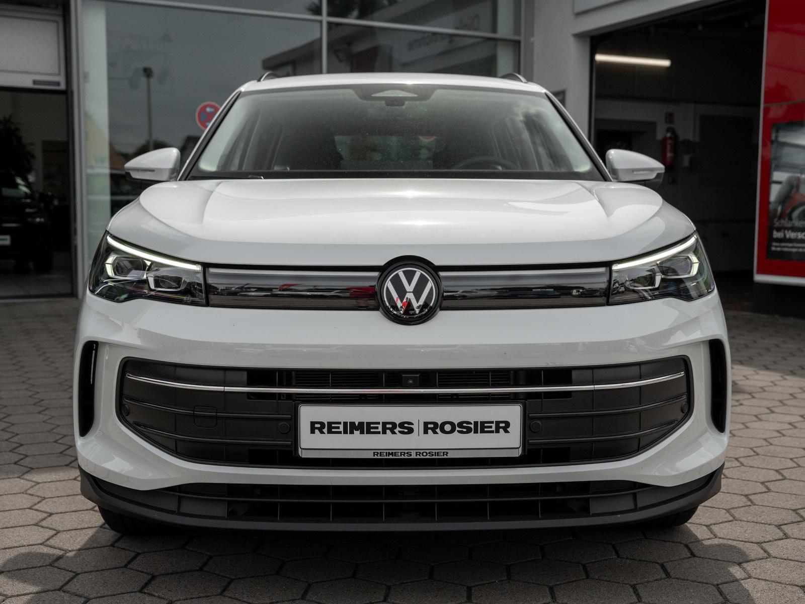 Volkswagen Tiguan TSI IQLight AHK Kam. Navi Virtual el.Heck
