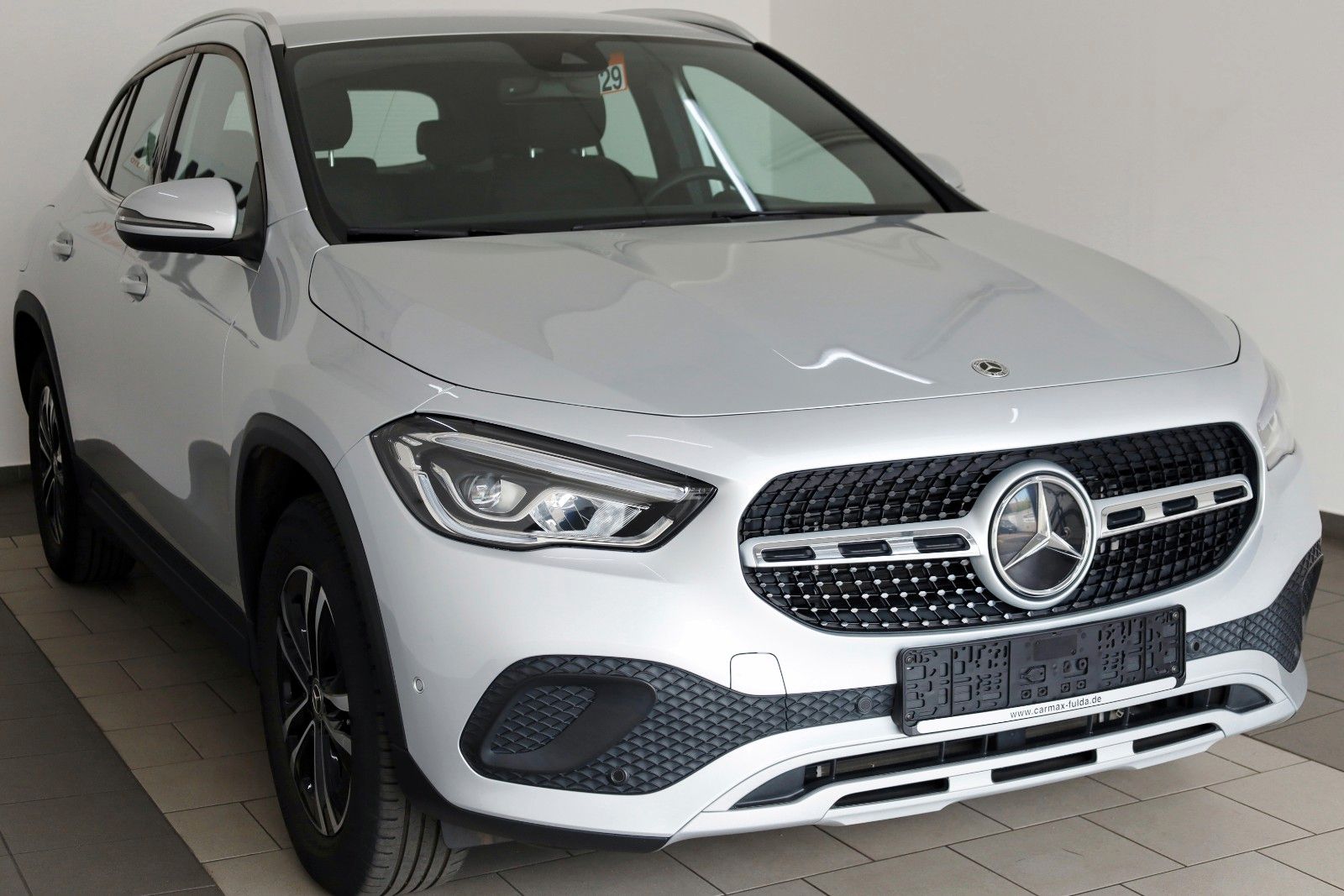 Fahrzeugabbildung Mercedes-Benz GLA 250 e Style, T.Leder,Navi,LED,SH,Kamera,