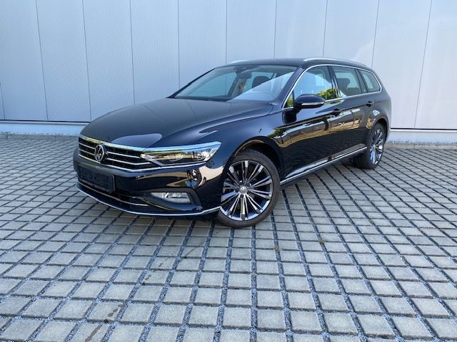 Passat Variant 2.0 TDI DSG Elegance AHK/MATRIX/1