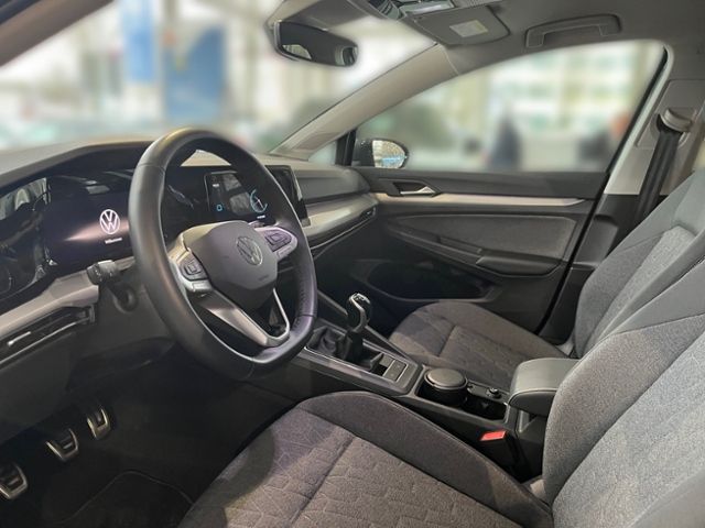Fahrzeugabbildung Volkswagen Golf 1.0 TSI MOVE GJR NAVI ACC