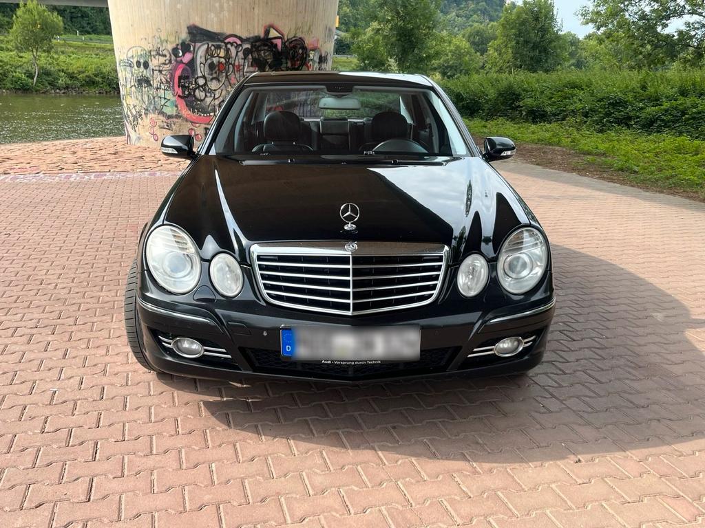 Mercedes-Benz E 280
