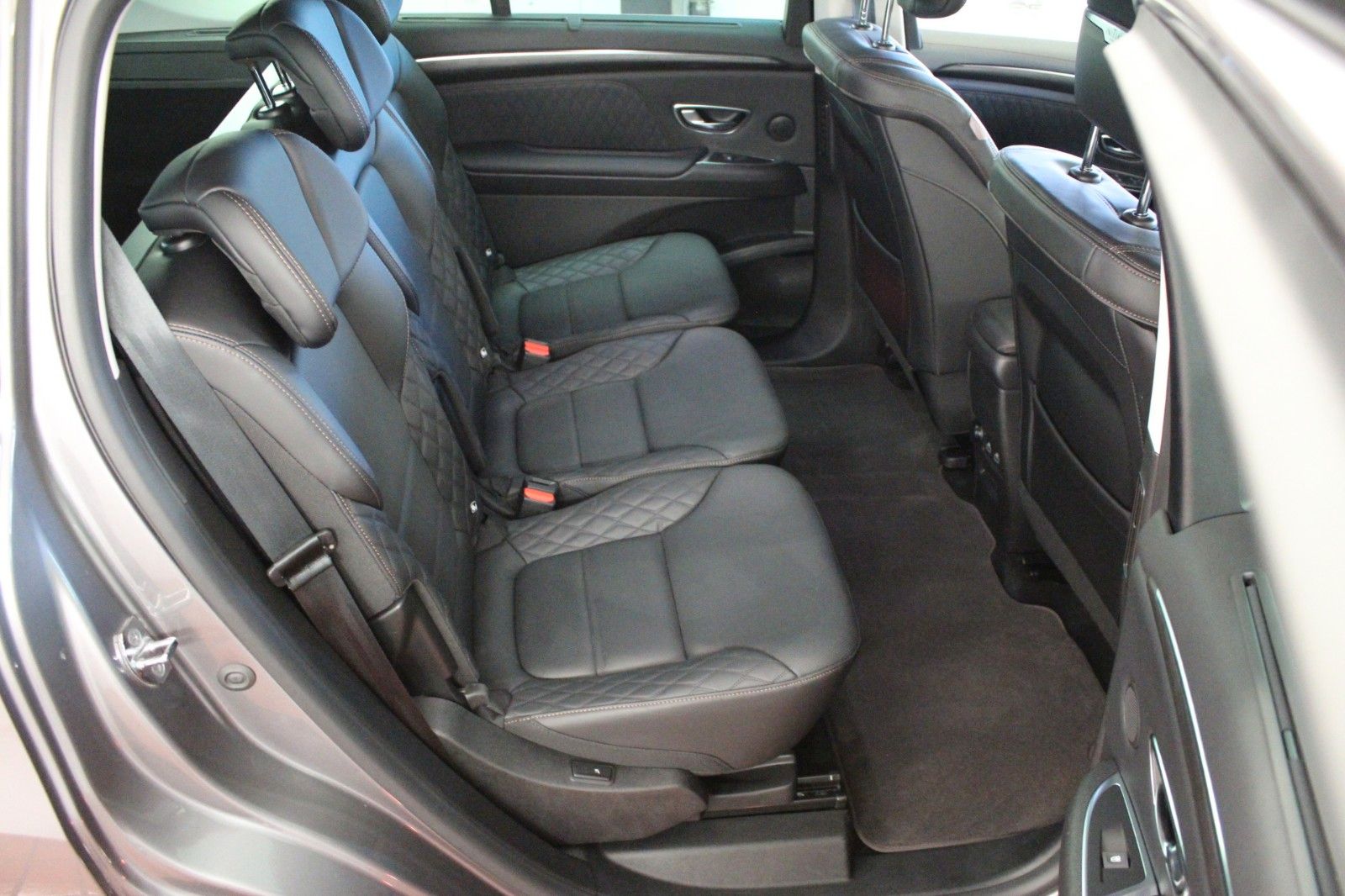 Fahrzeugabbildung Renault Espace Initiale Paris dCi 190 EDC *Volle Ausst.*