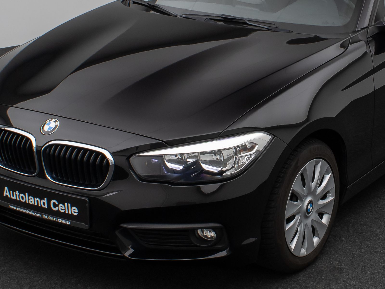Fahrzeugabbildung BMW 118i PDChinten Sitzheizung Geschwindigkeitsreg.