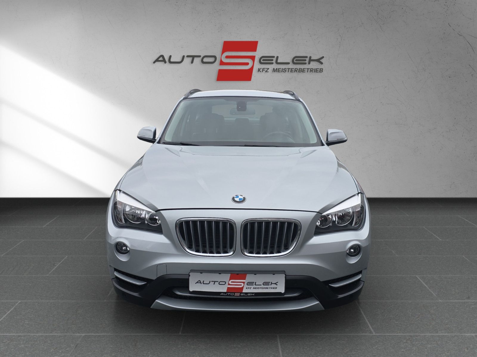 Fahrzeugabbildung BMW Baureihe X1 sDrive 18d,LEDER, PDC,SHZ,NAVi