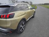 Peugeot 3008 1.2 PureTech 130 EAT6 Allure, Pano,AHK - Peugeot 3008: 1.6