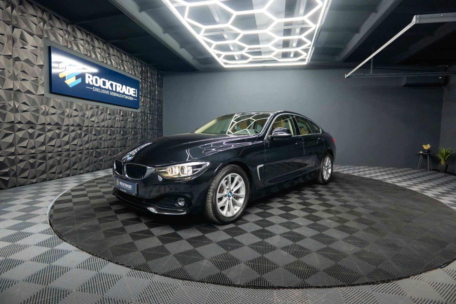 Fahrzeugabbildung BMW 420i Gran Coupé LCI Advantage | LED | Leder