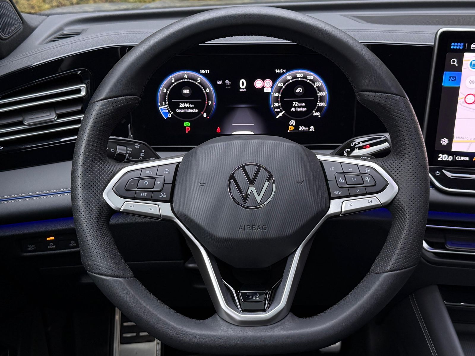 Fahrzeugabbildung Volkswagen Tiguan 2.0TSI DSG 4M R-Line MATRIX+PANO+AHK+360°
