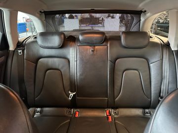 Audi A4 *3-ZONEN*MEMORY*StzHZBelftg*TEMPO*AHK*LEDER*