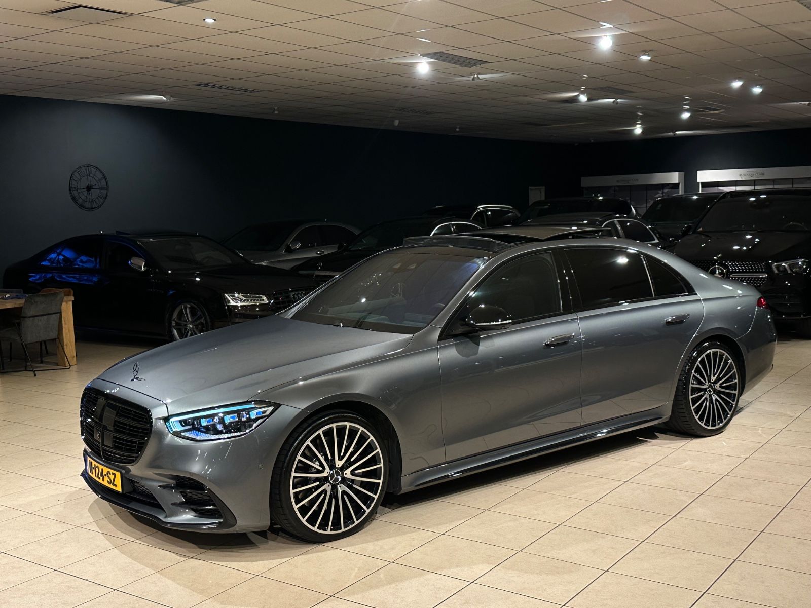 MERCEDES-BENZ S 400d 4MATIC LANG/AMG/VIP/4D-BURM/MASSASGE/VOL!