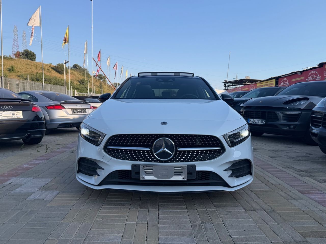 Mercedes-Benz Mercedes-benz A 200 Automatic Premium Amg