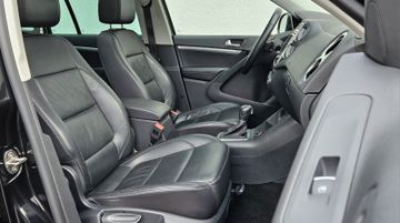 Volkswagen Tiguan - 11