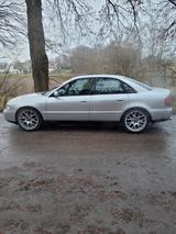 Audi A4 1.8 T - - Audi A4 aus 2000: 1.8