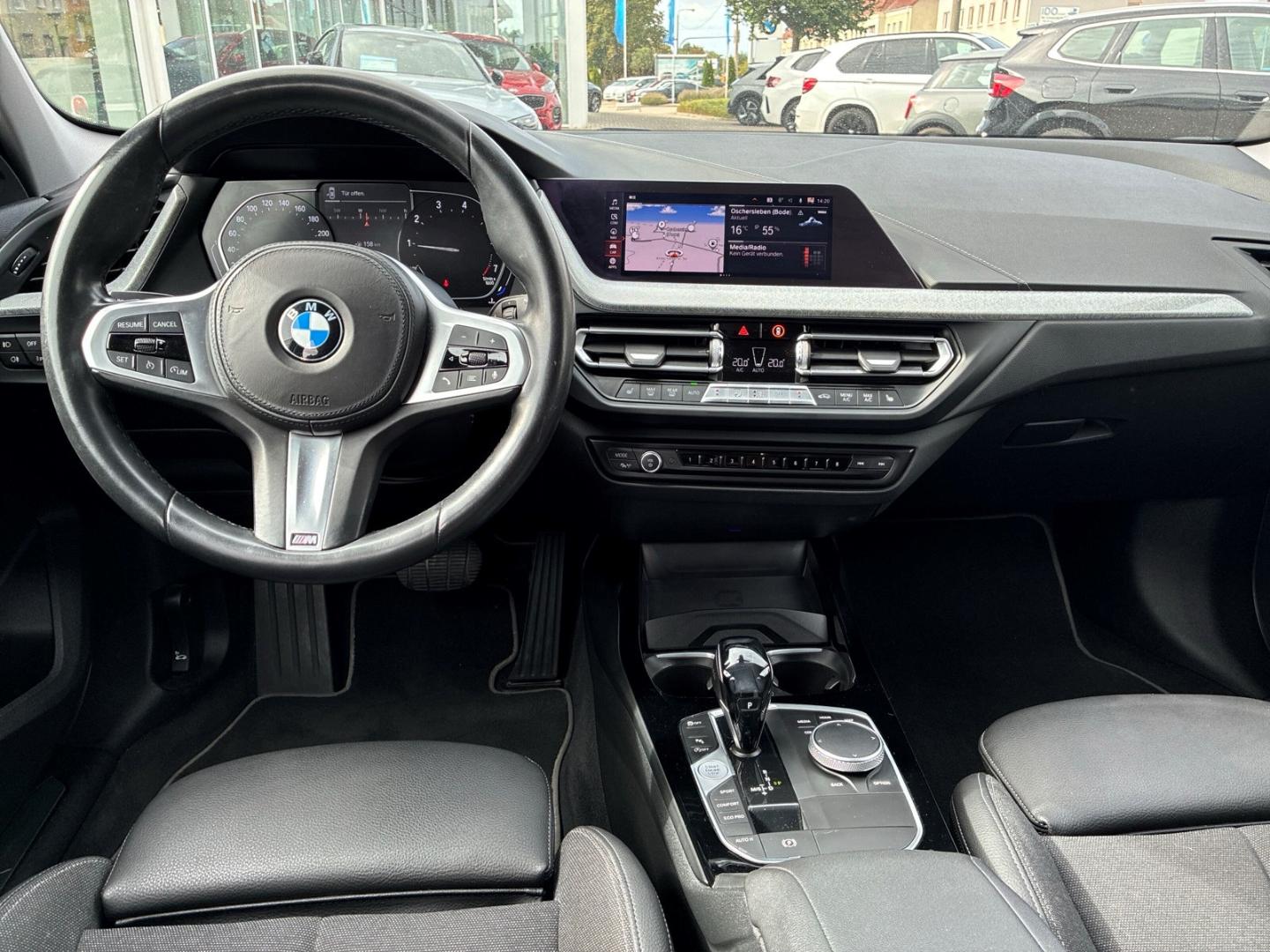 BMW 118 i 5-Türer SPORTLINE LED LC PLUS 19 ZOLL M-LE, миниатюра 8