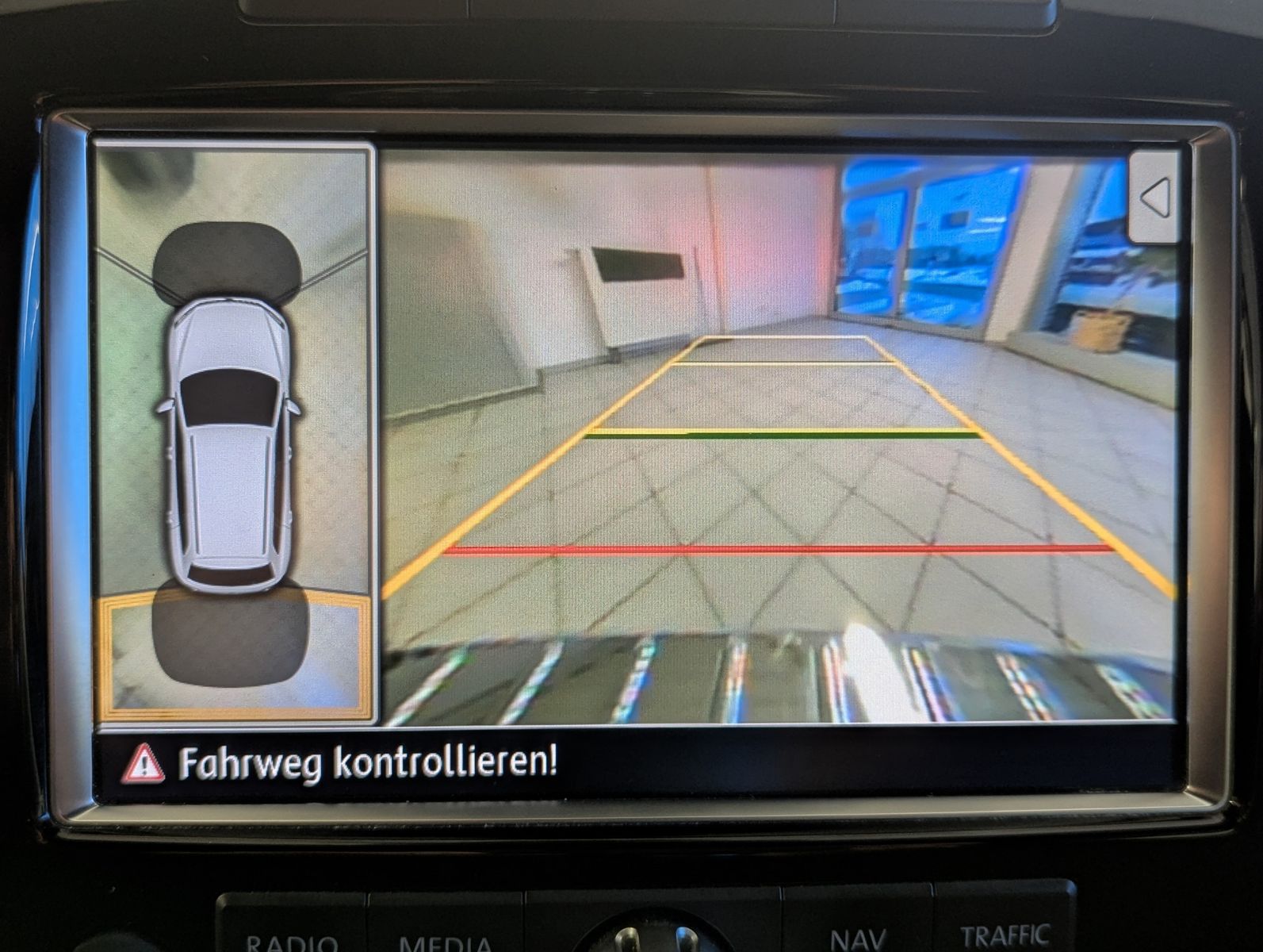 VW Touareg V6 3.0TDI Luft Leder AHK ACC Cam 20" - Image 30