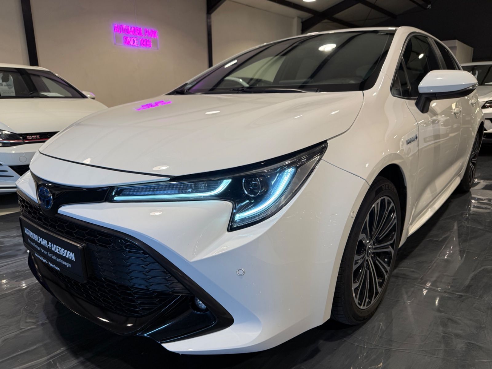 Toyota Corolla 1,8 ECVT Hybrid Club/Kamera/LED/S.Heft