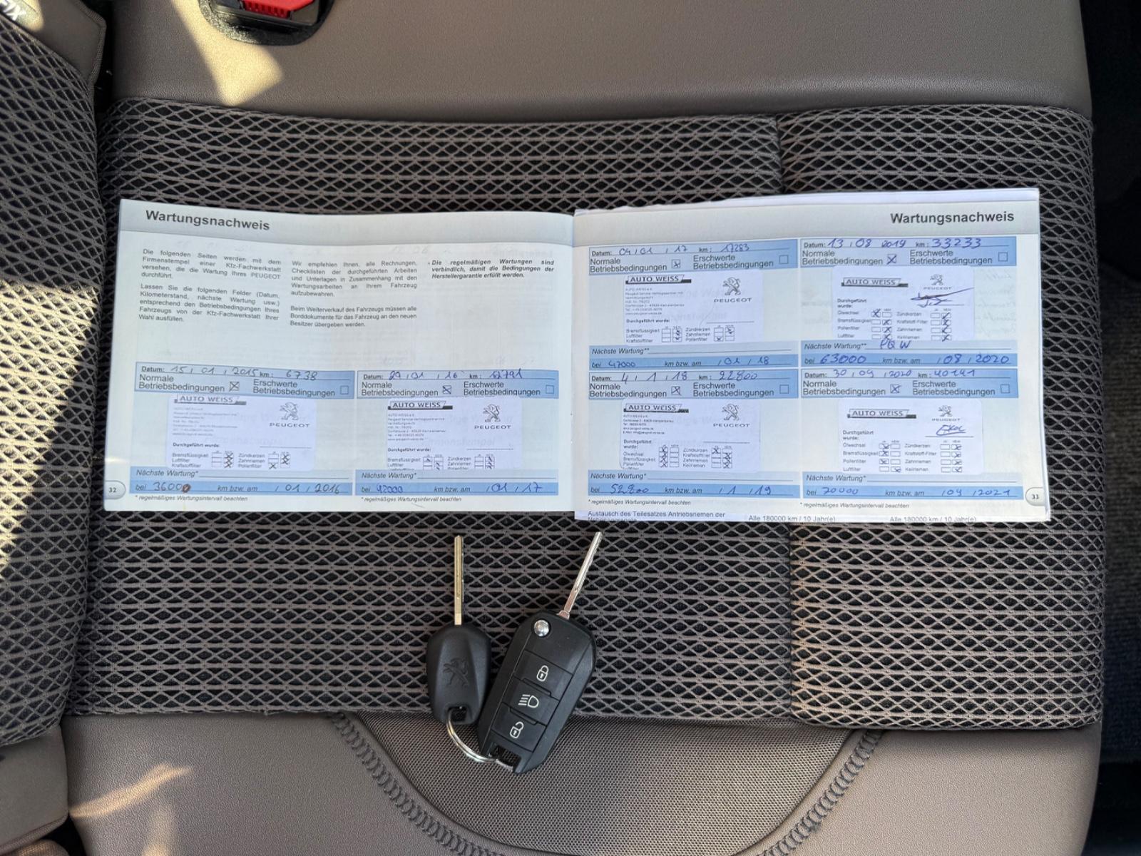Peugeot 2008 Allure! TÜV NEU! Bordcomputer! Wenig KM!