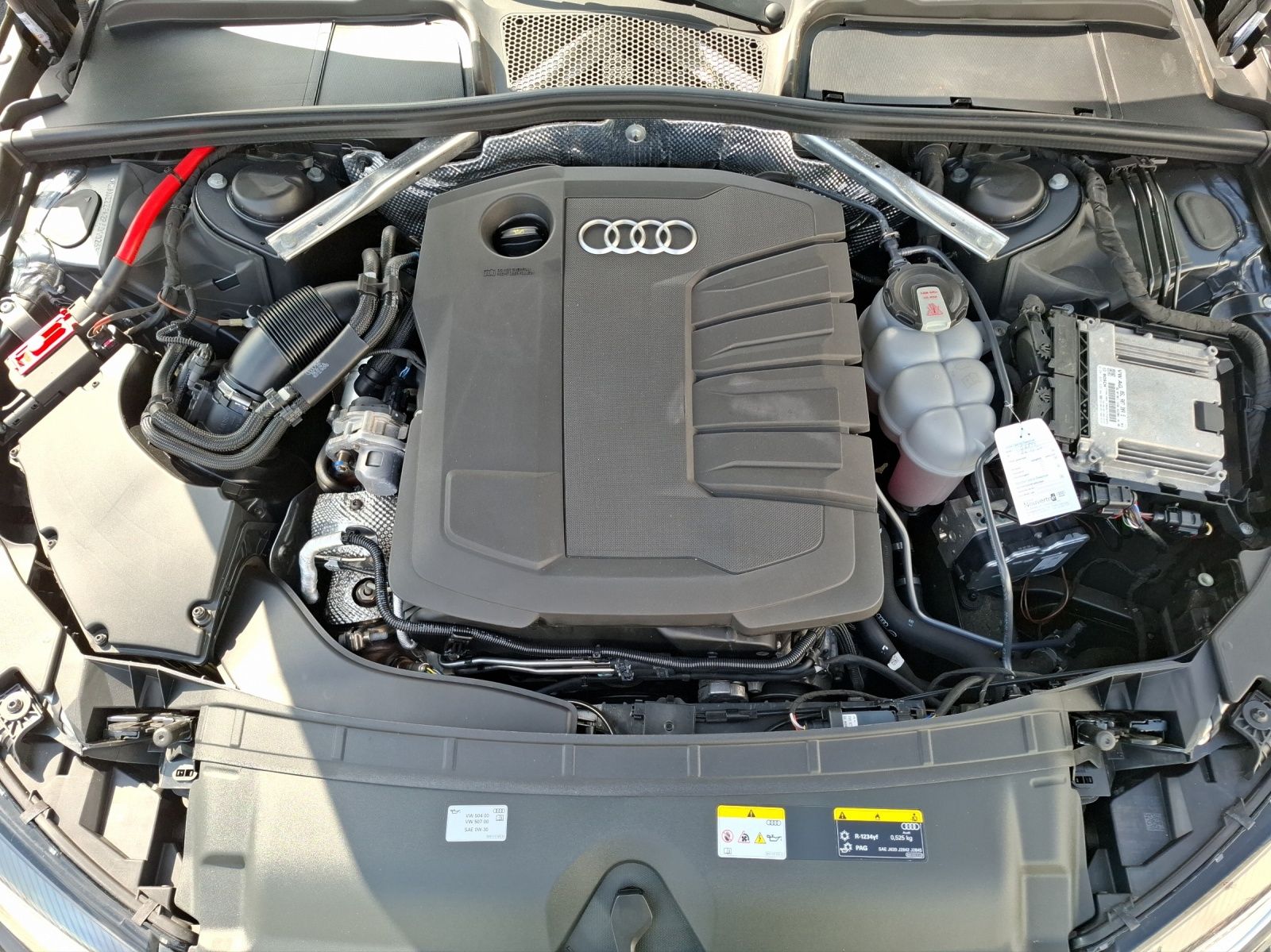Fahrzeugabbildung Audi A4 Avant 40 TDI advanced quattro S-tronic Navi A