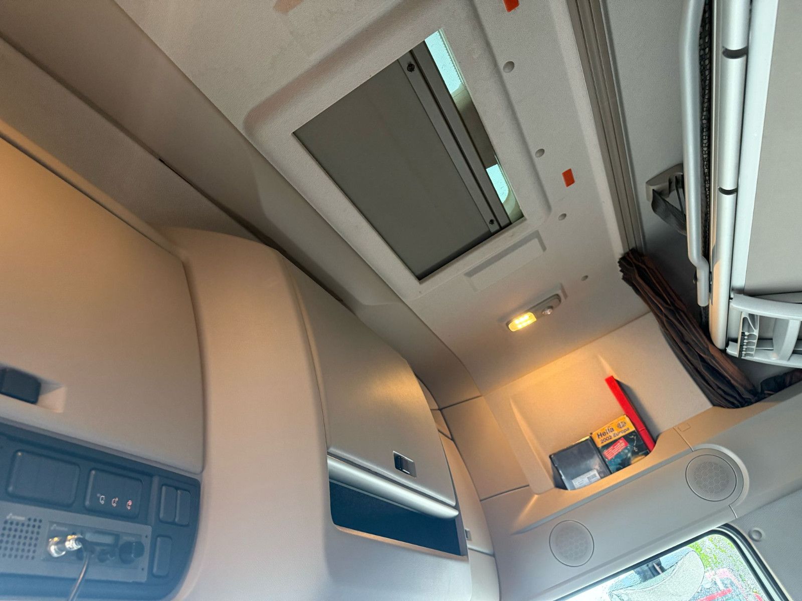 Fahrzeugabbildung DAF XF 530 FT mit Hydraulik sehr gepflegt