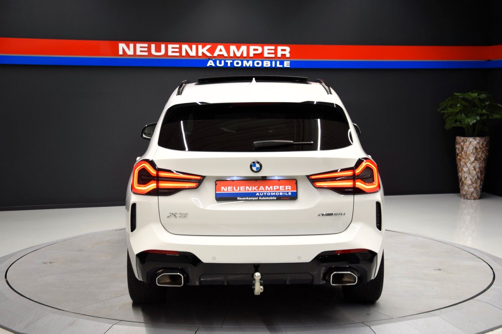 Fahrzeugabbildung BMW X3 xDrive 20 i M Sport H&k ACC Laser Pano Leder