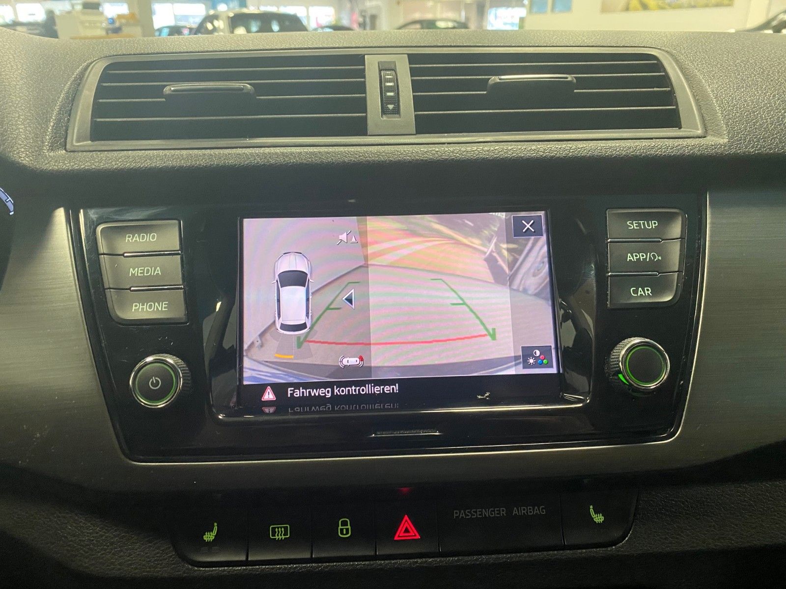 Fahrzeugabbildung SKODA Fabia 1.0 TSI DSG STYLE+Kamera+Mirror Link+ALU+