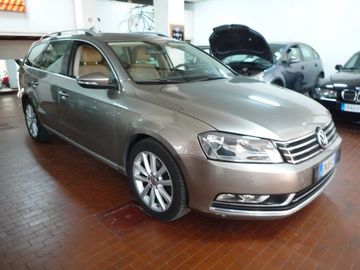 Volkswagen Passat - 10