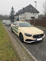 Mercedes-Benz E 220 d Autom. - - Mercedes-Benz E 220: Beige